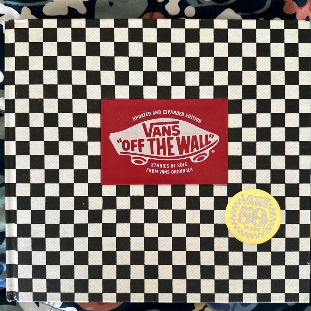 VANS OFF THE WALL (50th ANNIVERSARY) HARDCOVER BOOK